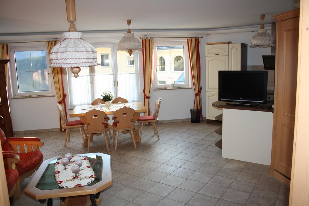Villa Victoria Hermagor-Pressegger See Rom bilde